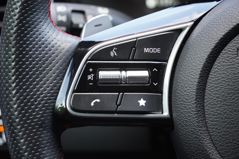 Kia ProCeed / pro_cee'd ProCeed 1.6 T-GDI GT — photo 15