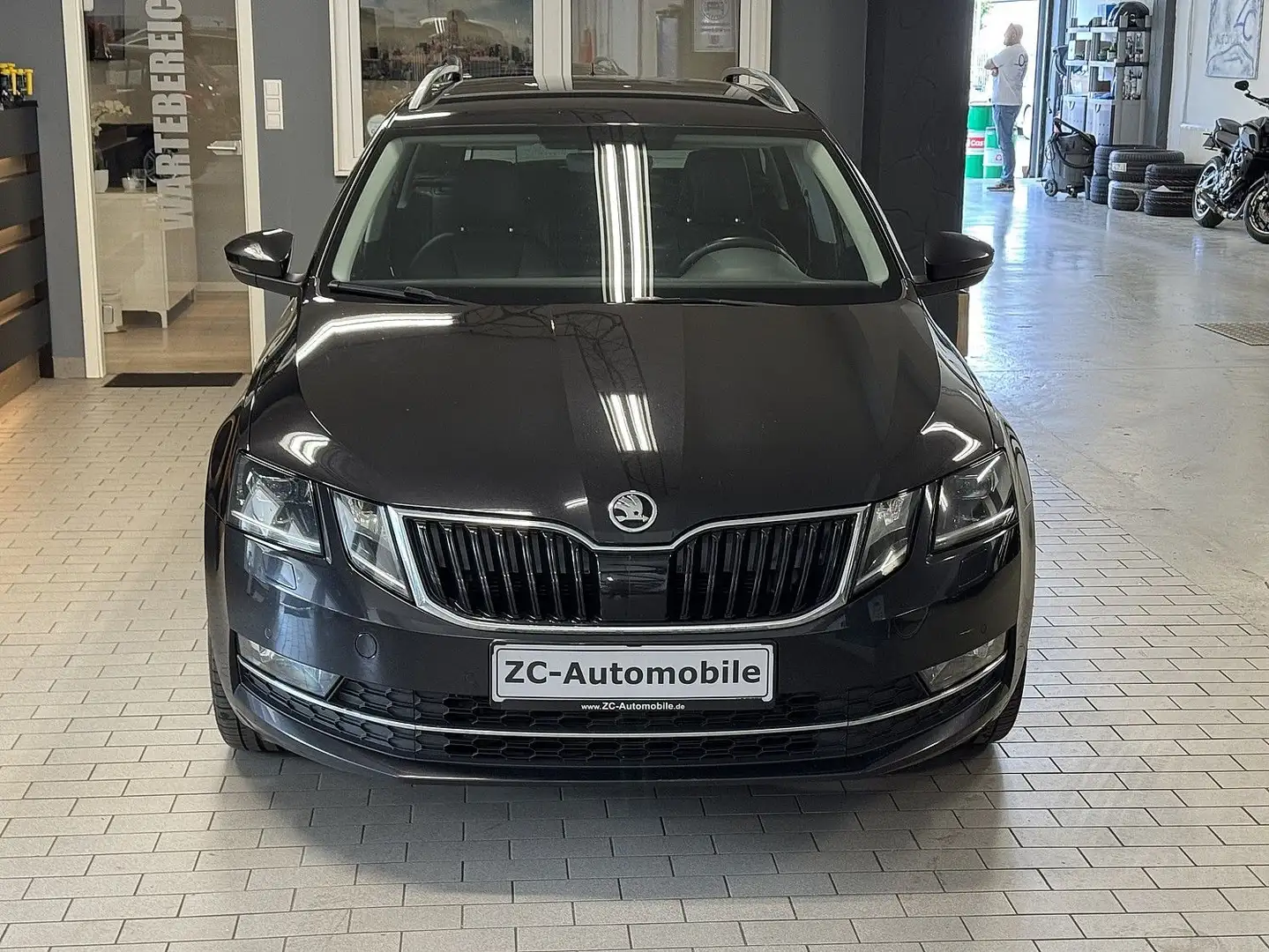 Skoda Octavia Premium Edition - LED -Leder - Kam- 1.Hd Schwarz - 2