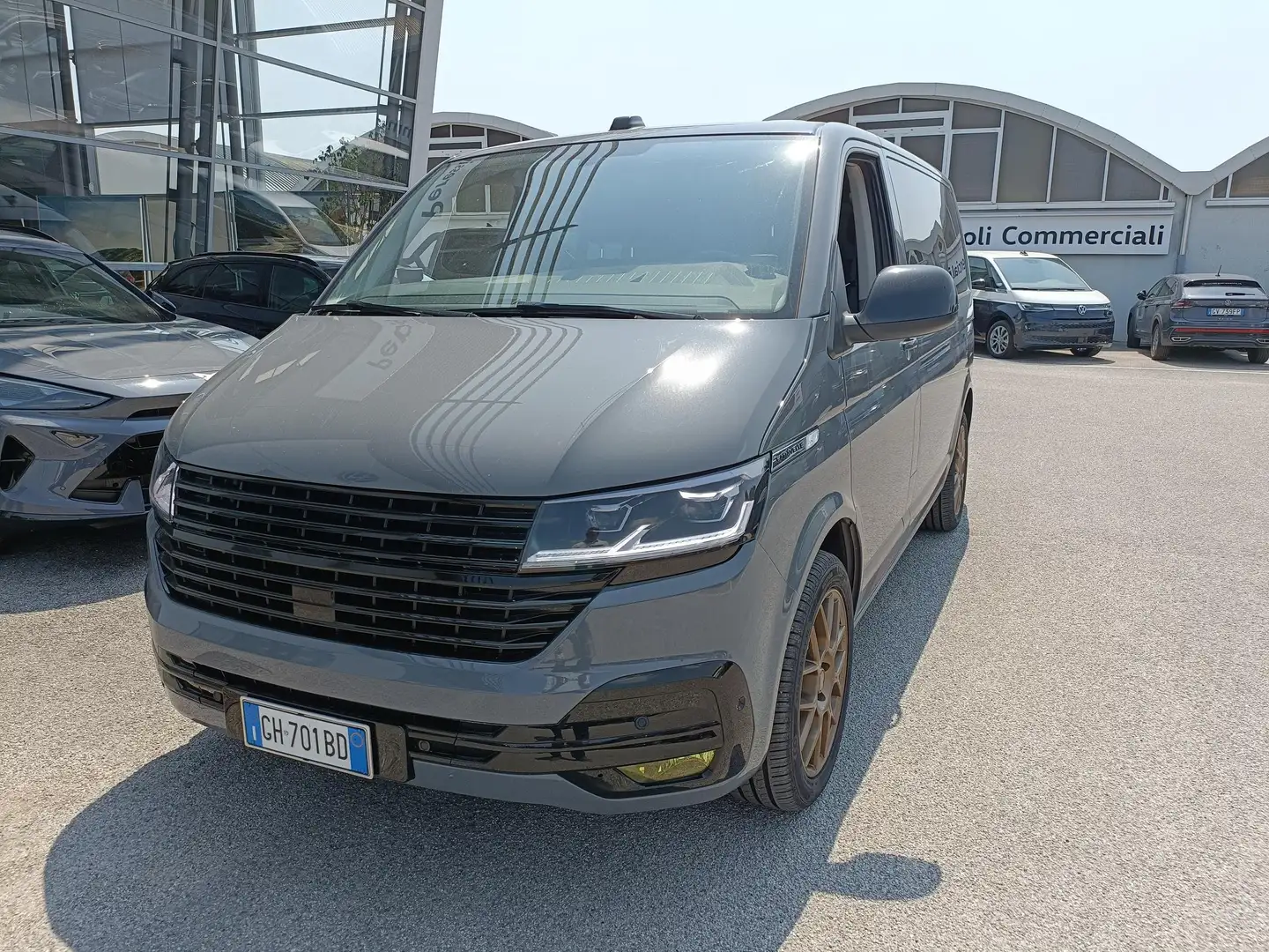 Volkswagen T6.1 Caravelle Cruise Full Optional Autocarro 5 posti iva esposta Šedá - 2