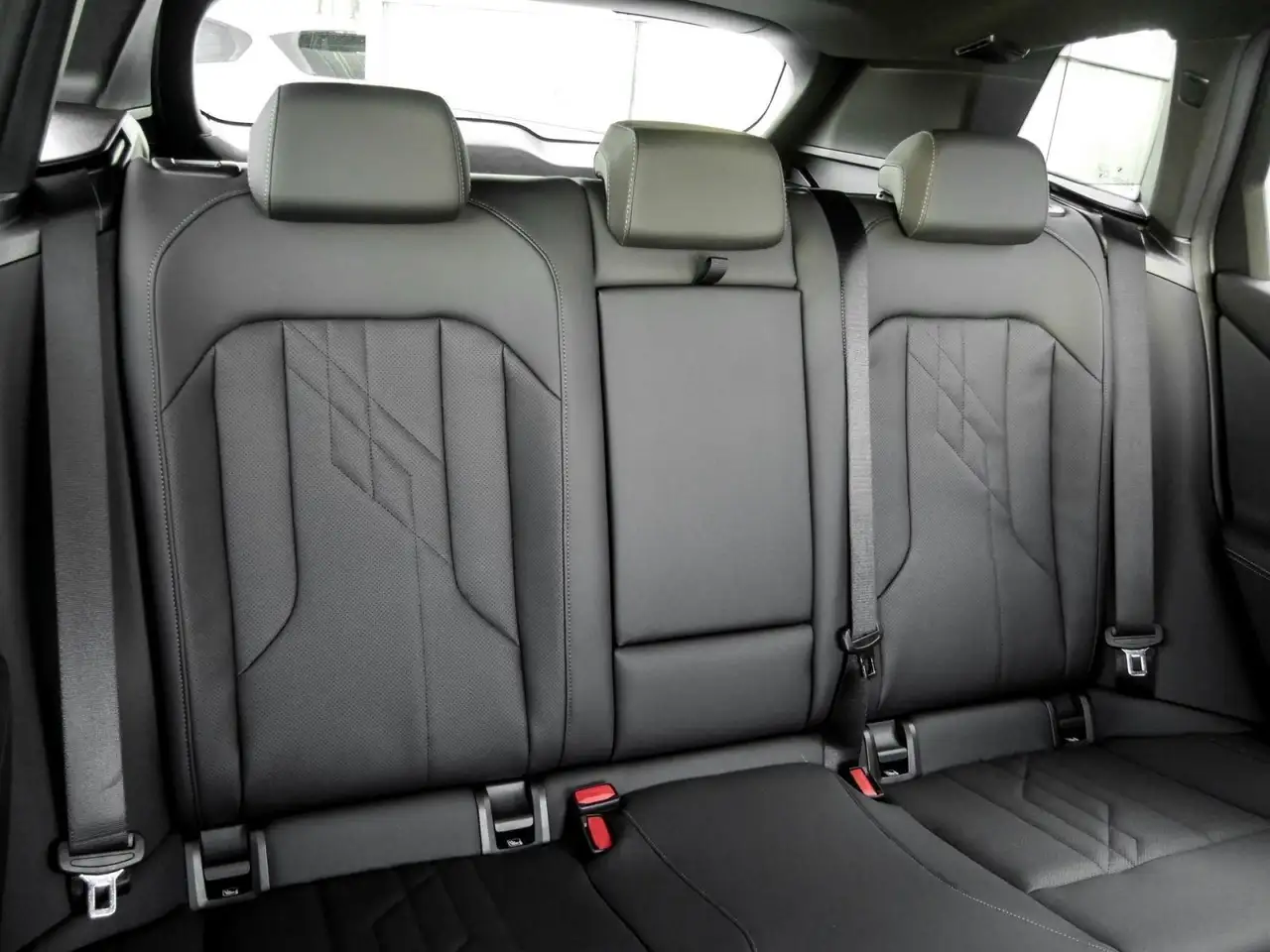 BMW X3 20d xDrive 19" M Sportpaket DA AHK Komfortzg. uvm. 4