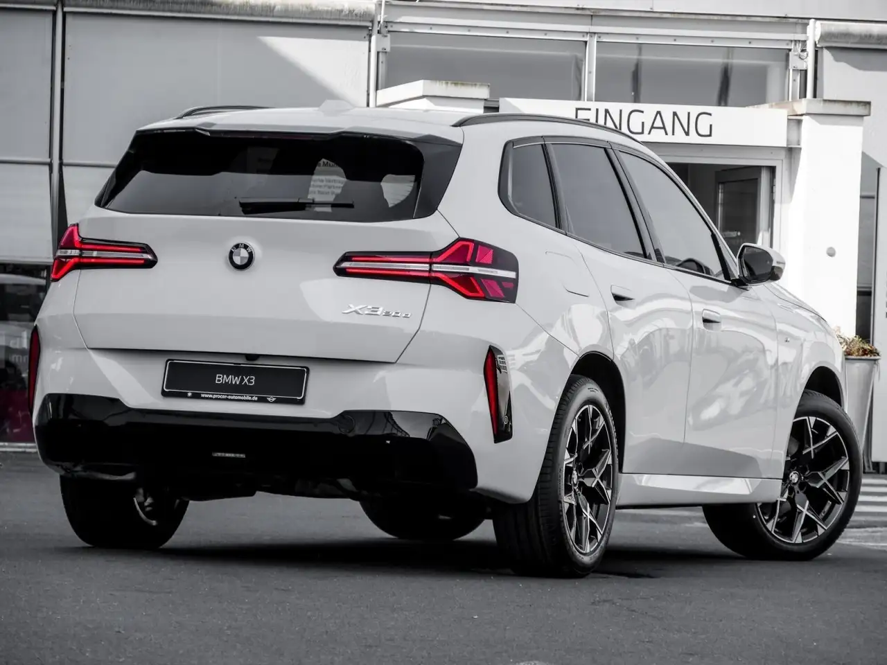 BMW X3 20d xDrive 19" M Sportpaket DA AHK Komfortzg. uvm. 2