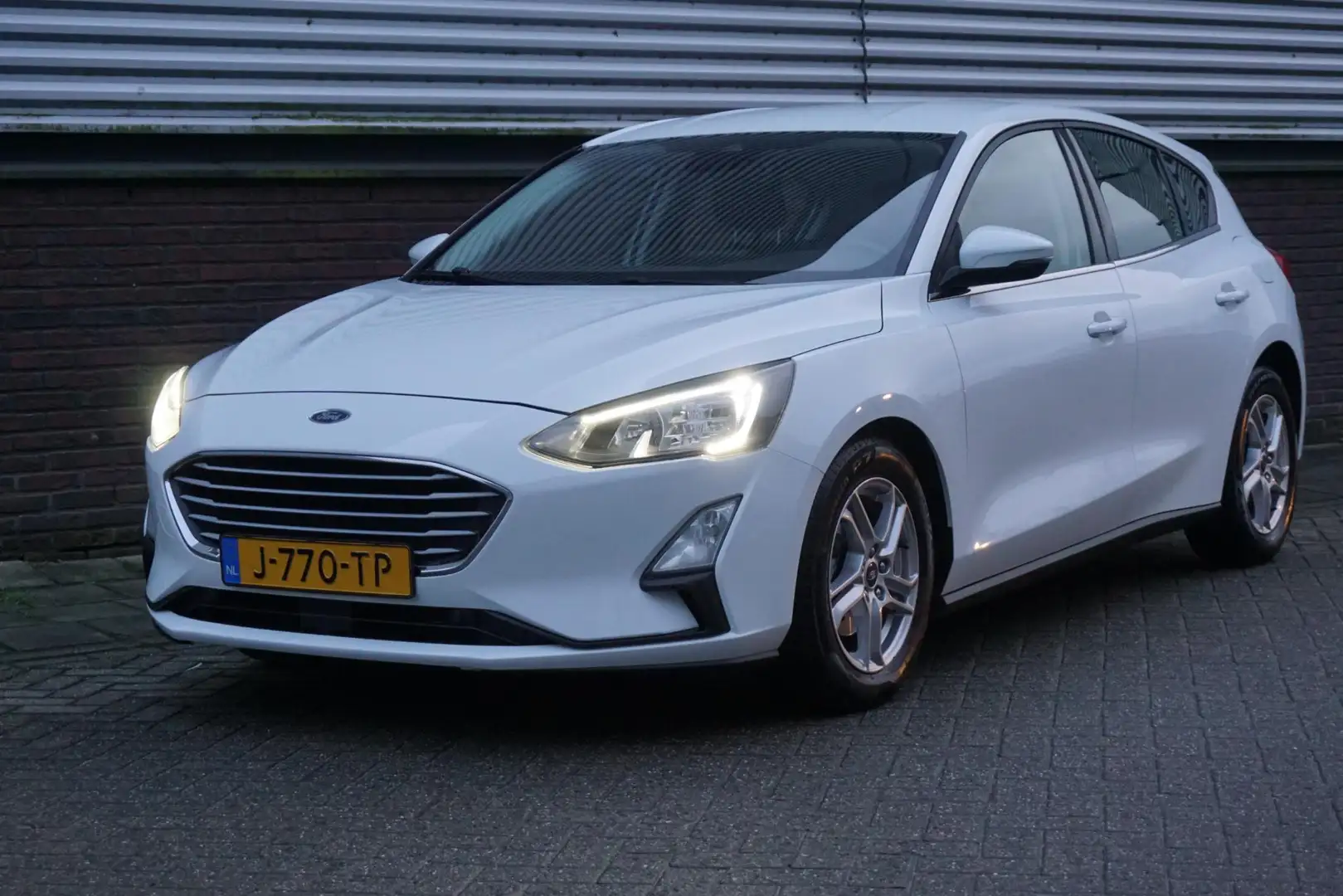 Ford Focus 1.0 EcoBoost 125PK Hybrid Edition Business/Camera/ Wit - 1