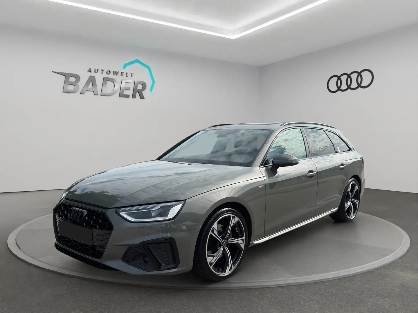 Audi A4 Avant 2.0TFSI S Line Pano Navi LED RFK Grau - 1