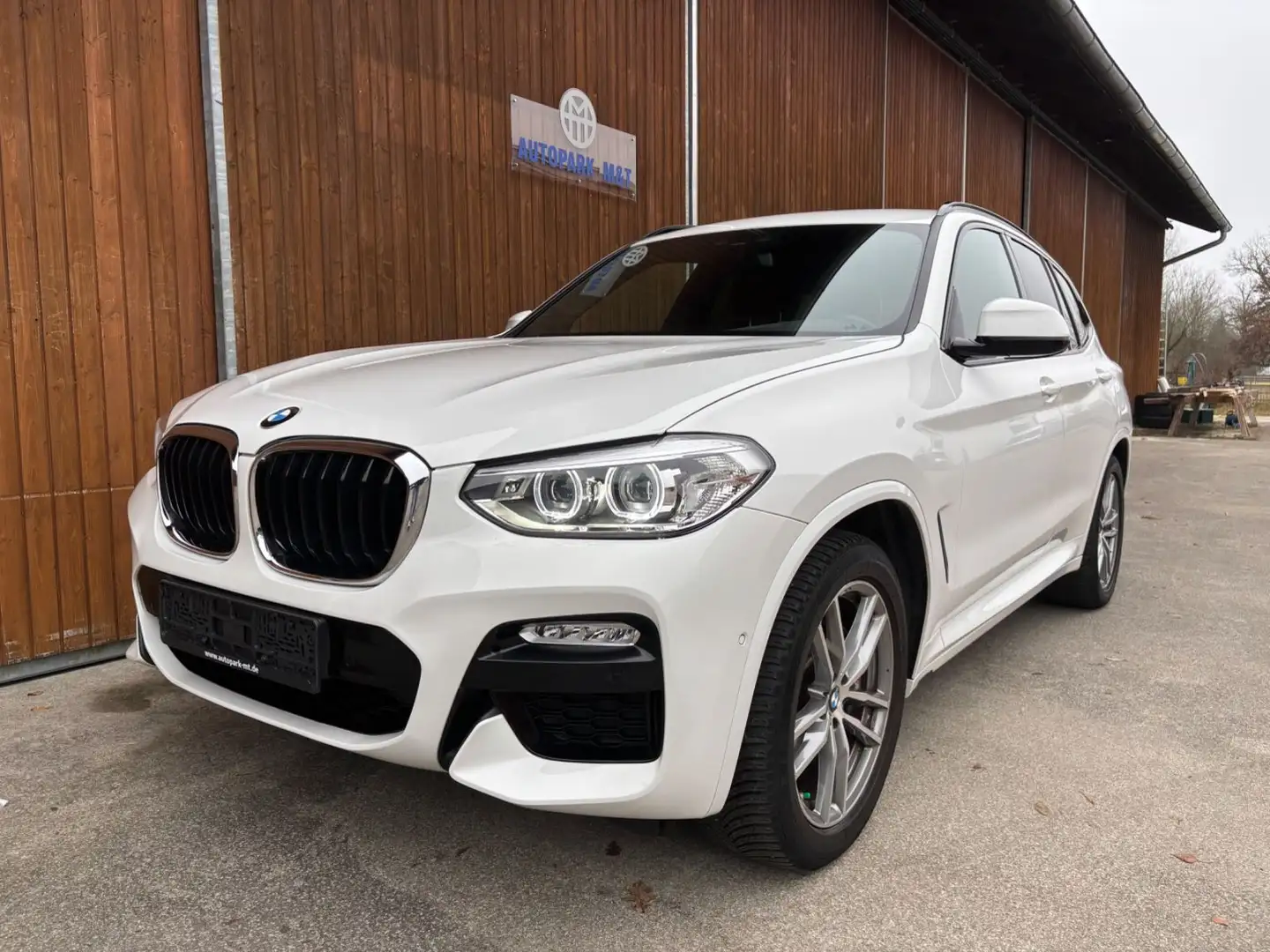BMW X3 30i Aut. M- Sport Leder LED HUD Parkassist Weiß - 1