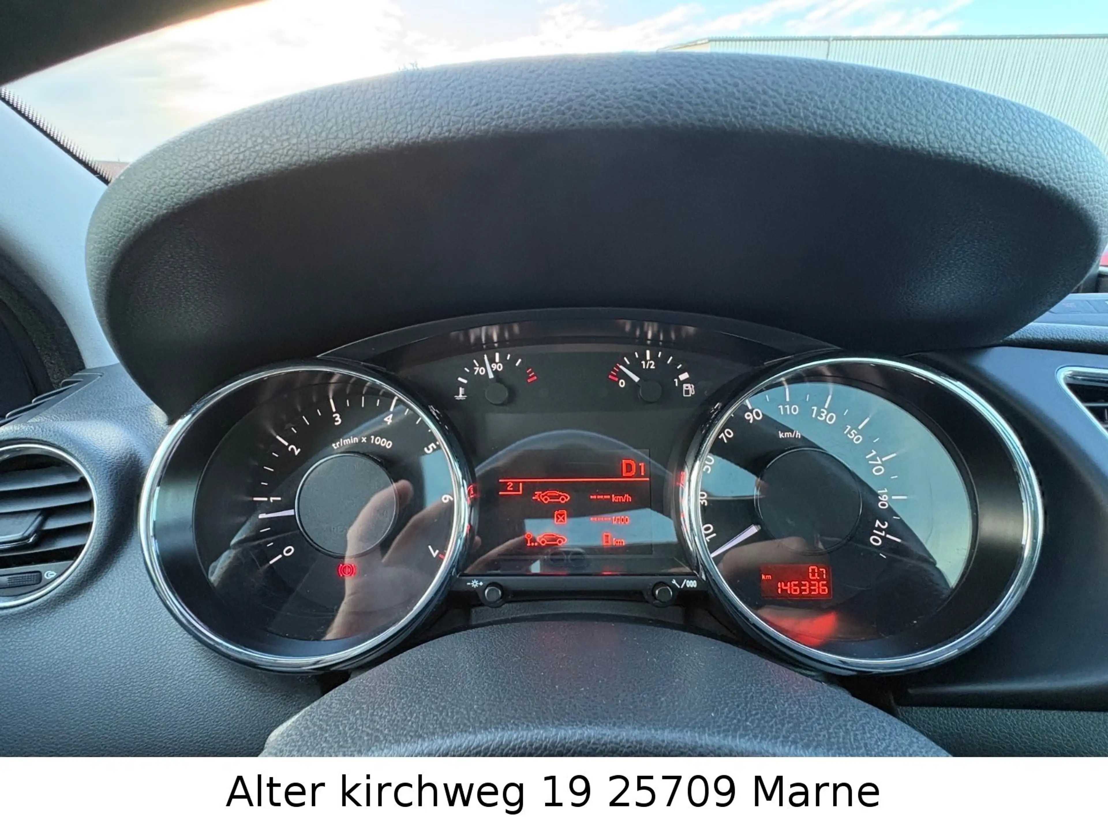 Peugeot 3008 Allure NAV.PDC.PANO.HUD.TEMP.AHK.CD.TÜV NEU — photo 15