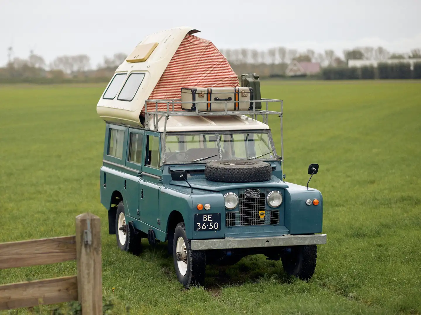 Land Rover Series IIa Dormobile Modrá - 1