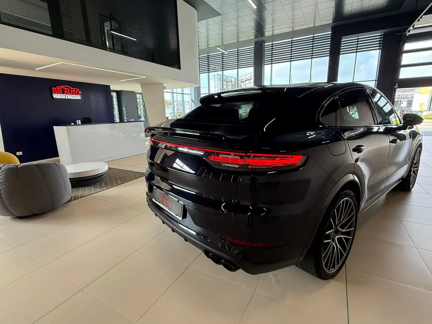Porsche Cayenne Cayenne Coupe 2019 Coupe 3.0 e-hybrid tiptronic Nero - 2