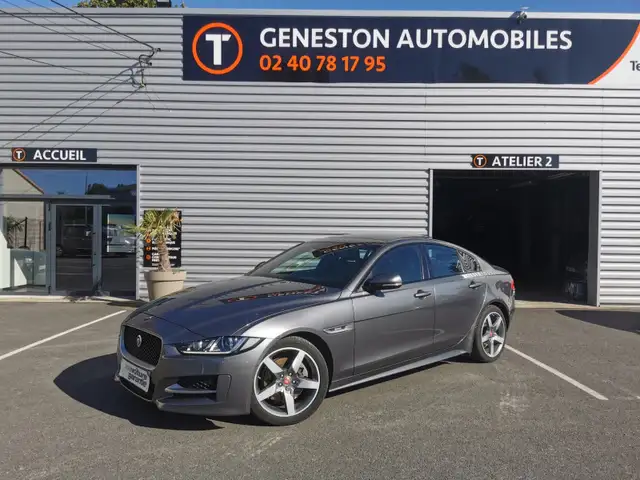 Jaguar XE