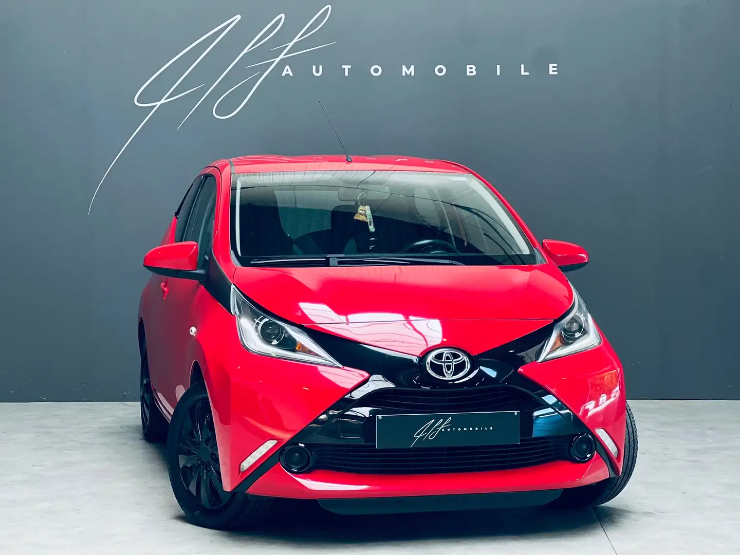 Toyota Aygo Aygo 1.0i **AUTOMATIQUE**CAMERA DE RECUL** Rouge - 1