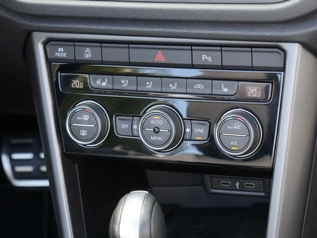 Volkswagen T-Roc 1.5TSI R-Line AHK Navi DSG ACC A, миниатюра 9