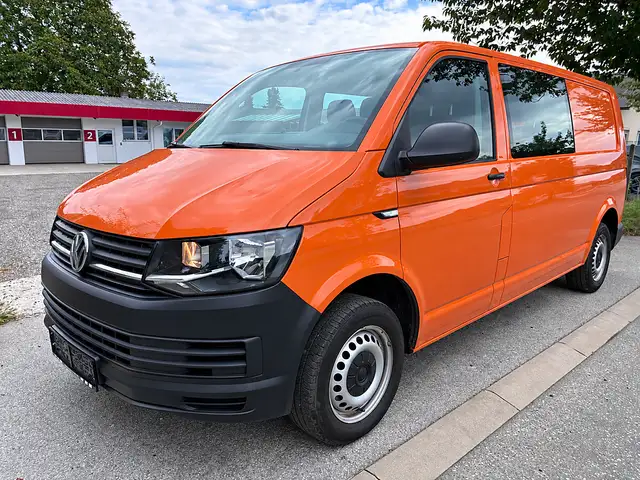 Volkswagen T6 Kombi T6 2.0 TDI Kombi lang (EURO 6d-TEMP) *Standheiz...
