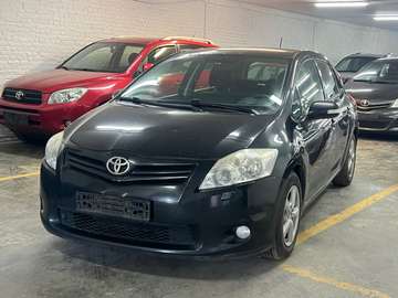 Auris 1.4 D-4D ECO Executive DPF