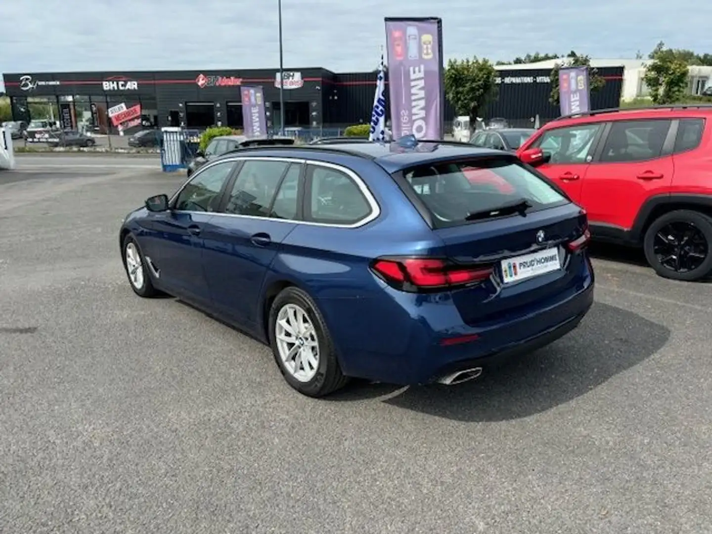 BMW 520 (G31) 520DA 190CH LOUNGE STEPTRONIC Bleu - 2