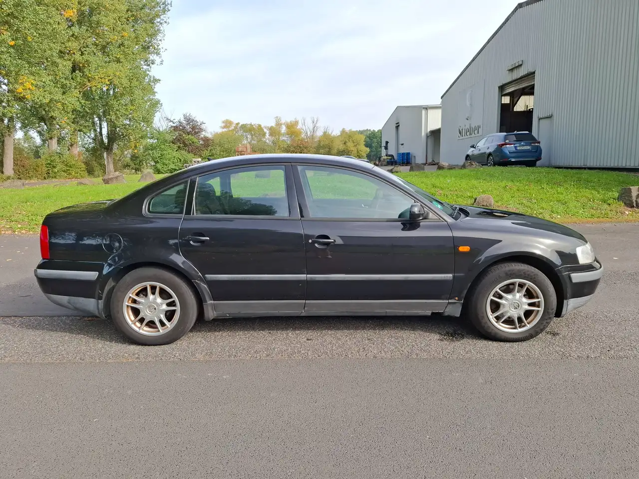 Volkswagen Passat 1.6 TÜV 04/2027 AHK, foto 6