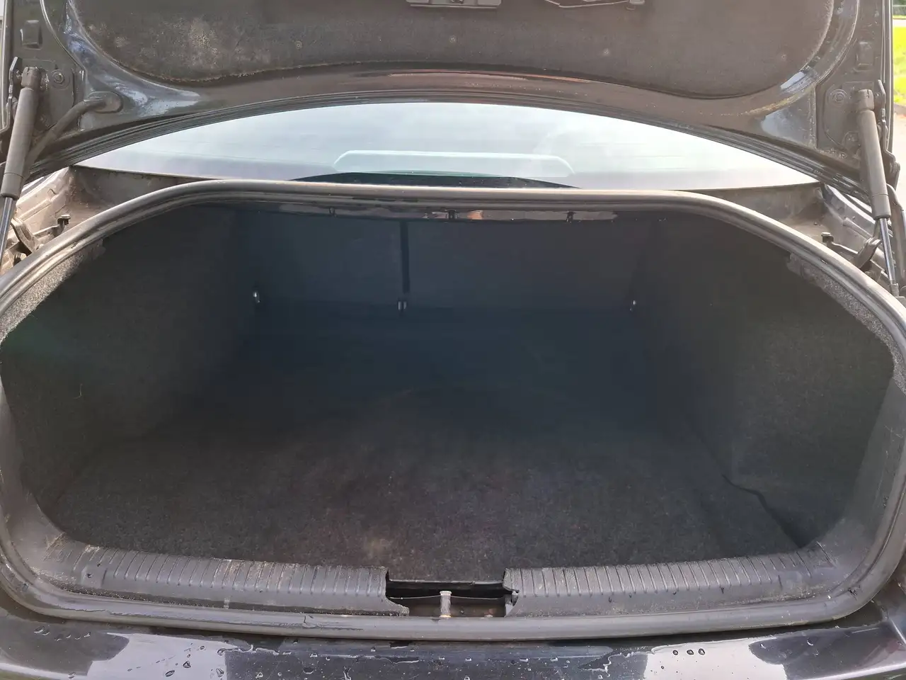 Volkswagen Passat 1.6 TÜV 04/2027 AHK, foto 11