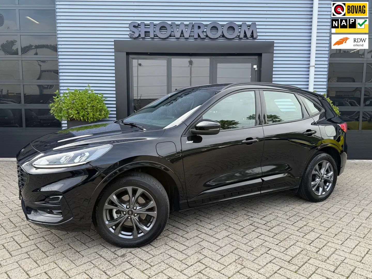 Ford Kuga 2.5 PHEV ST-Line X Automaat|Leder|Camera|Navi|18in Zwart - 1