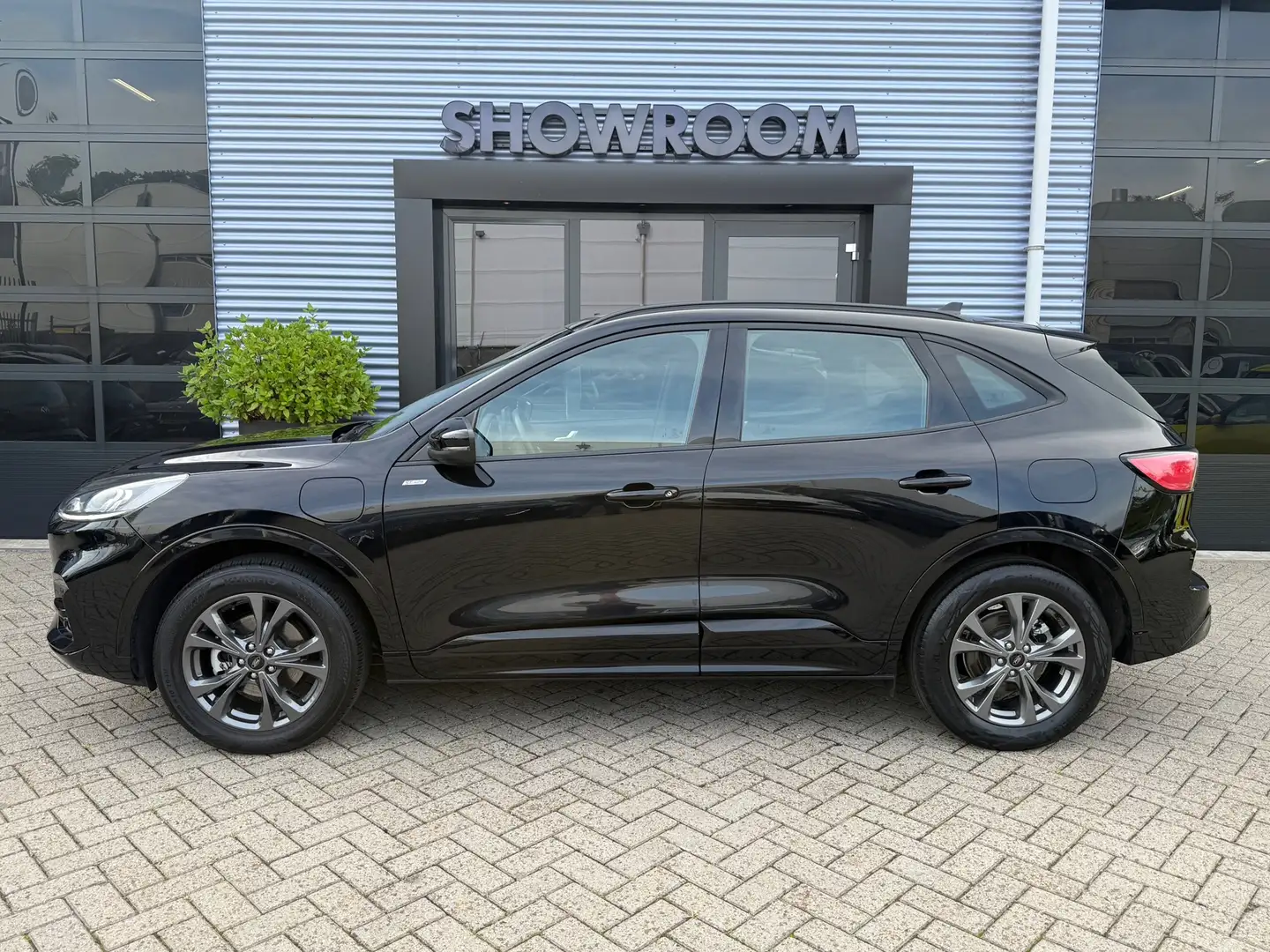 Ford Kuga 2.5 PHEV ST-Line X Automaat|Leder|Camera|Navi|18in Zwart - 2