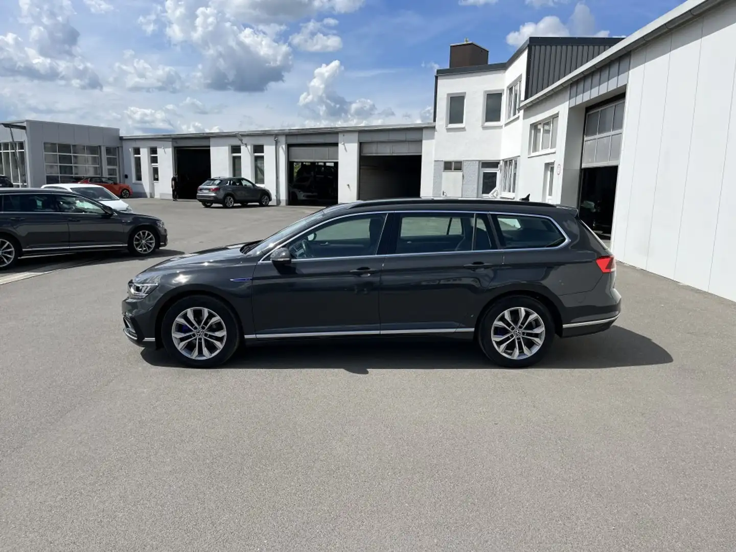 Volkswagen Passat Variant GTE 1.4 TSI 150€ m. 20% Anzahlung Head Up DAB Na Grau - 2