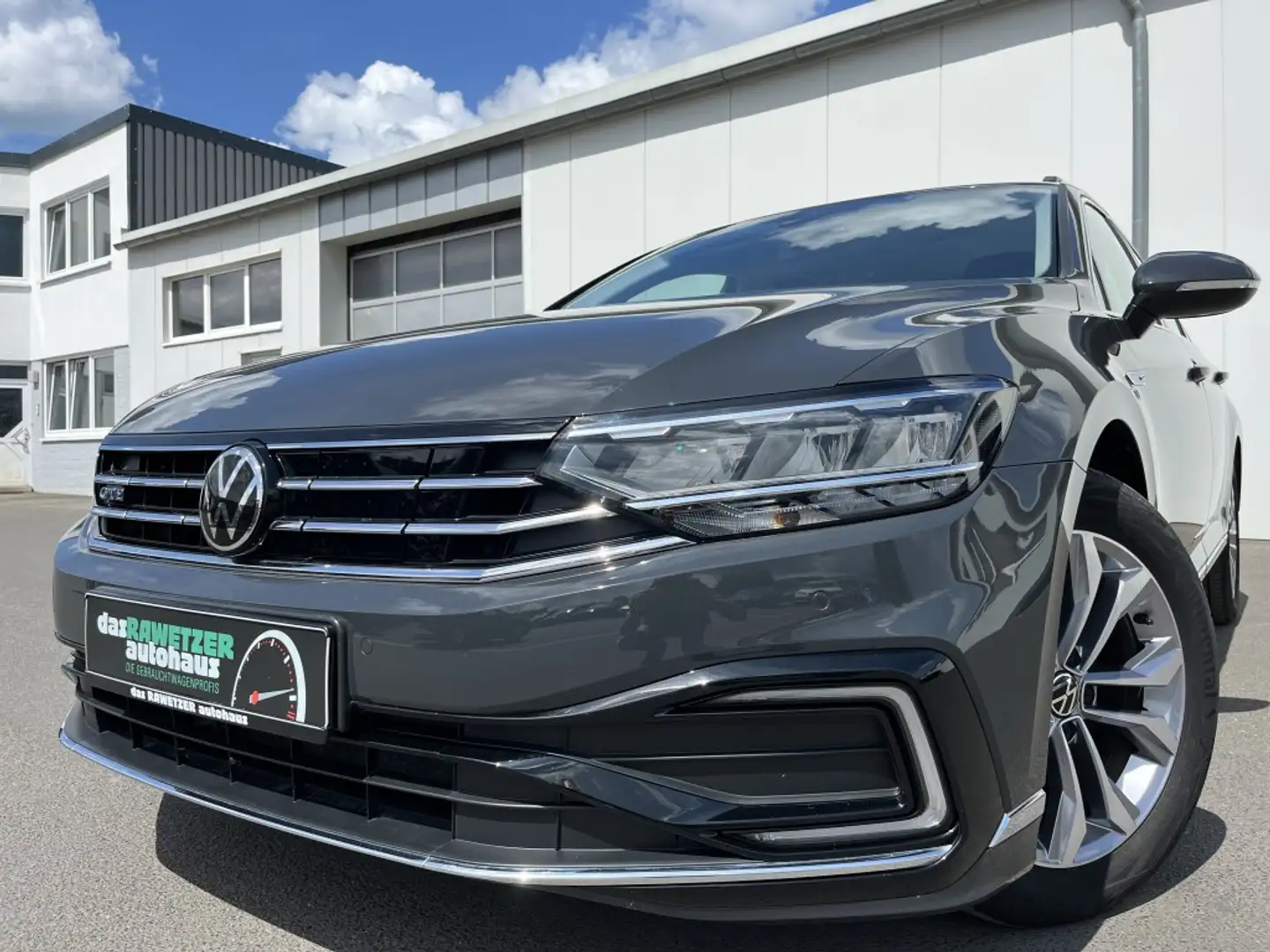 Volkswagen Passat Variant GTE 1.4 TSI 150€ m. 20% Anzahlung Head Up DAB Na Grau - 1
