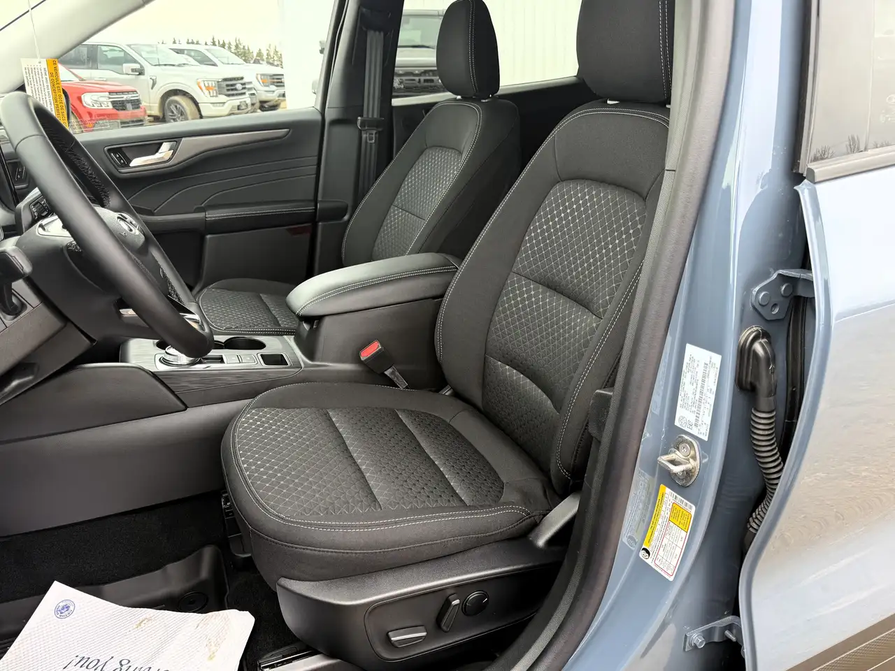 Ford Escape снимка Ford Escape