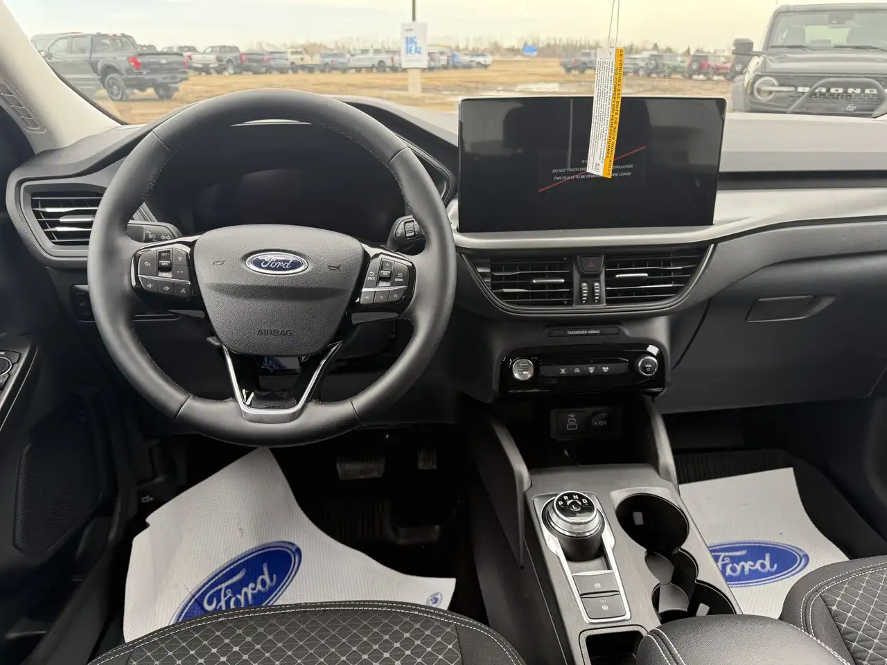 Ford Escape снимка Ford Escape