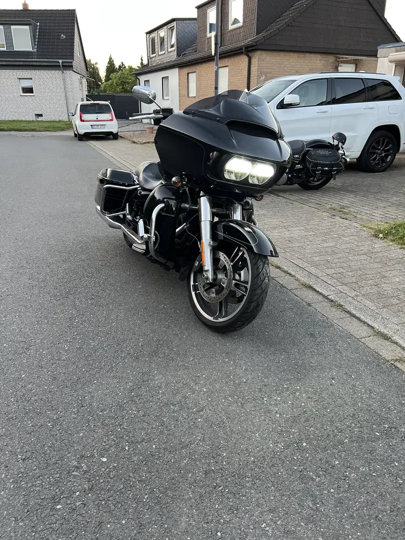 Harley-Davidson Road Glide special - 1