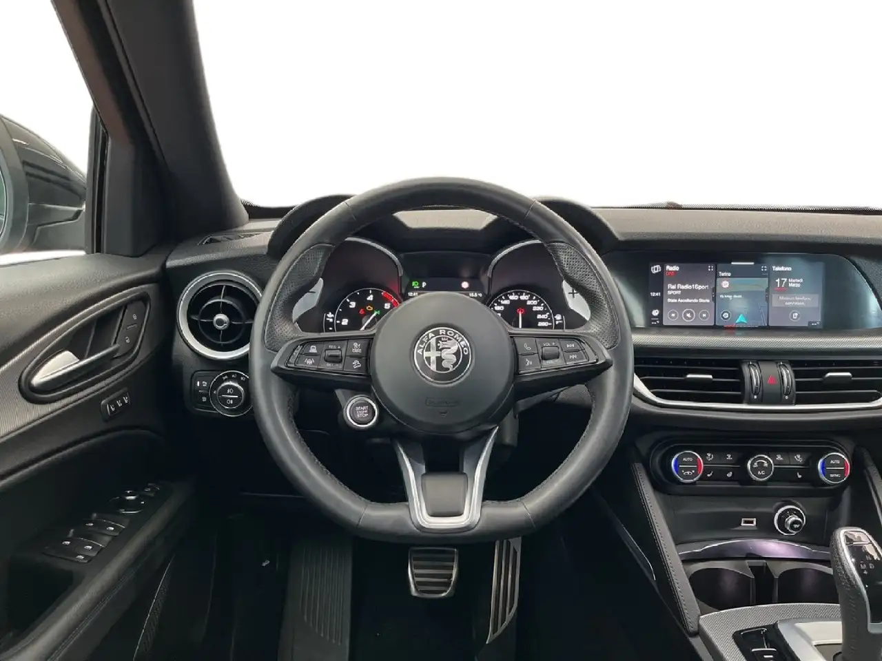 Alfa Romeo Stelvio 2022 — фото 12