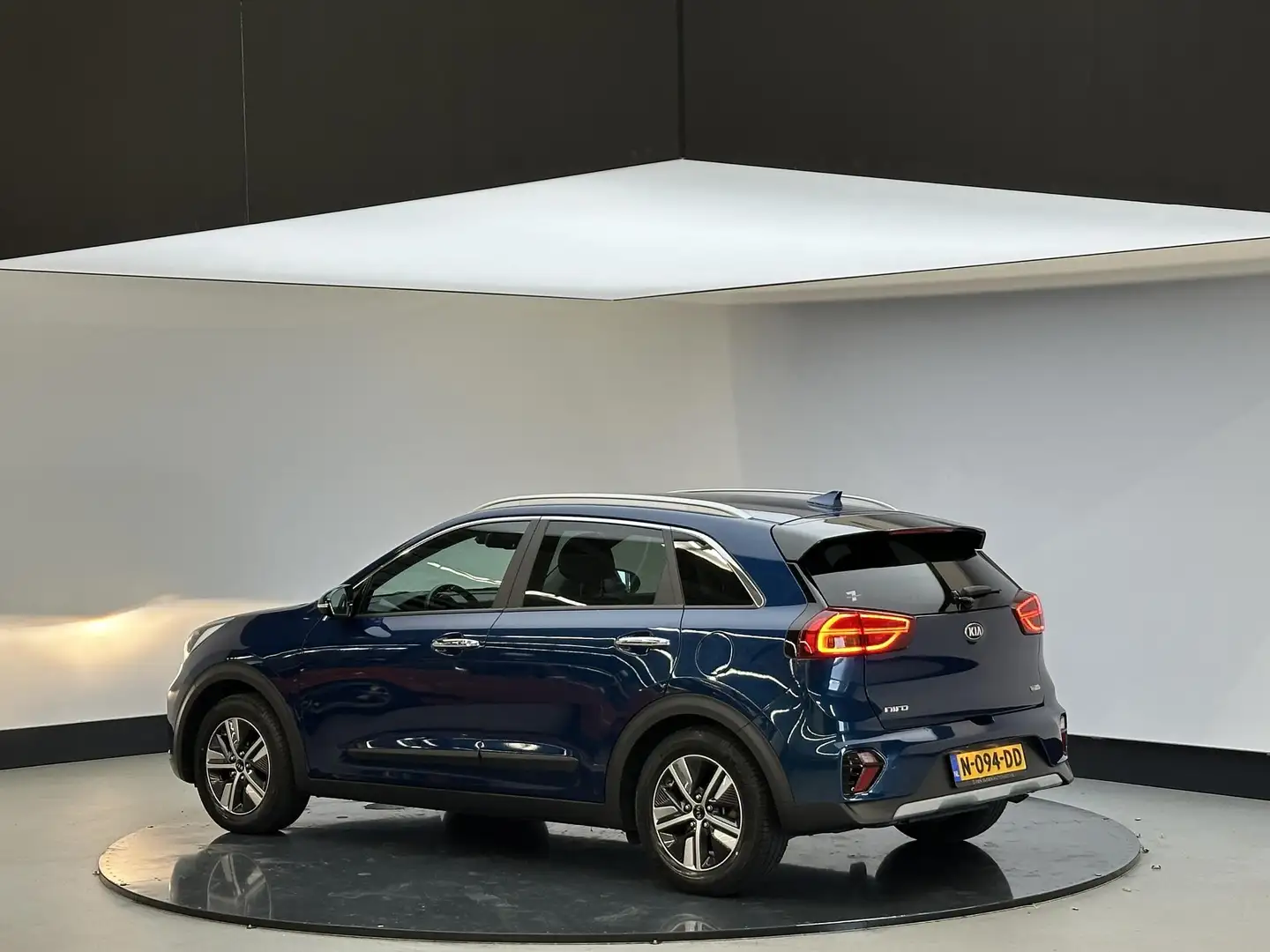 Kia Niro 1.6 GDi Hybrid DynamicLine | Key less | Carplay | Bleu - 2