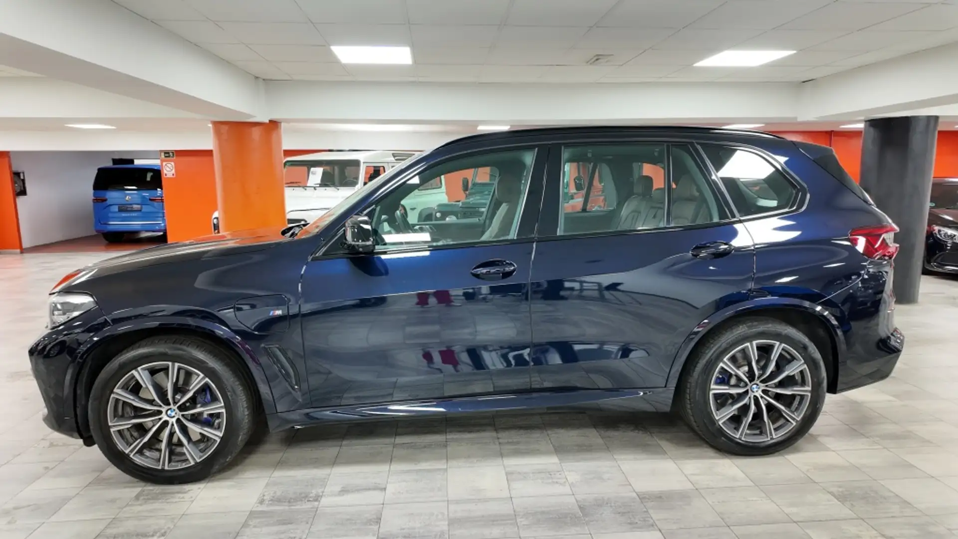 BMW X5 xDrive45e Bleu - 2