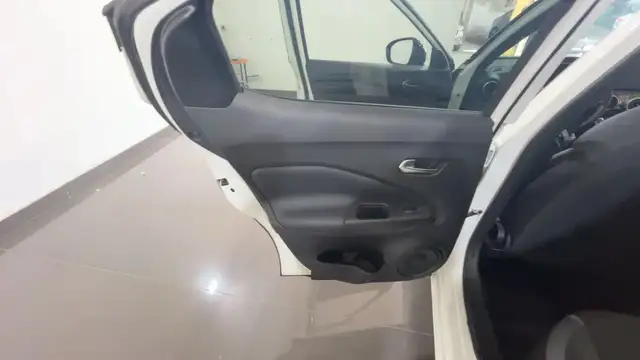 Nissan Juke view 12