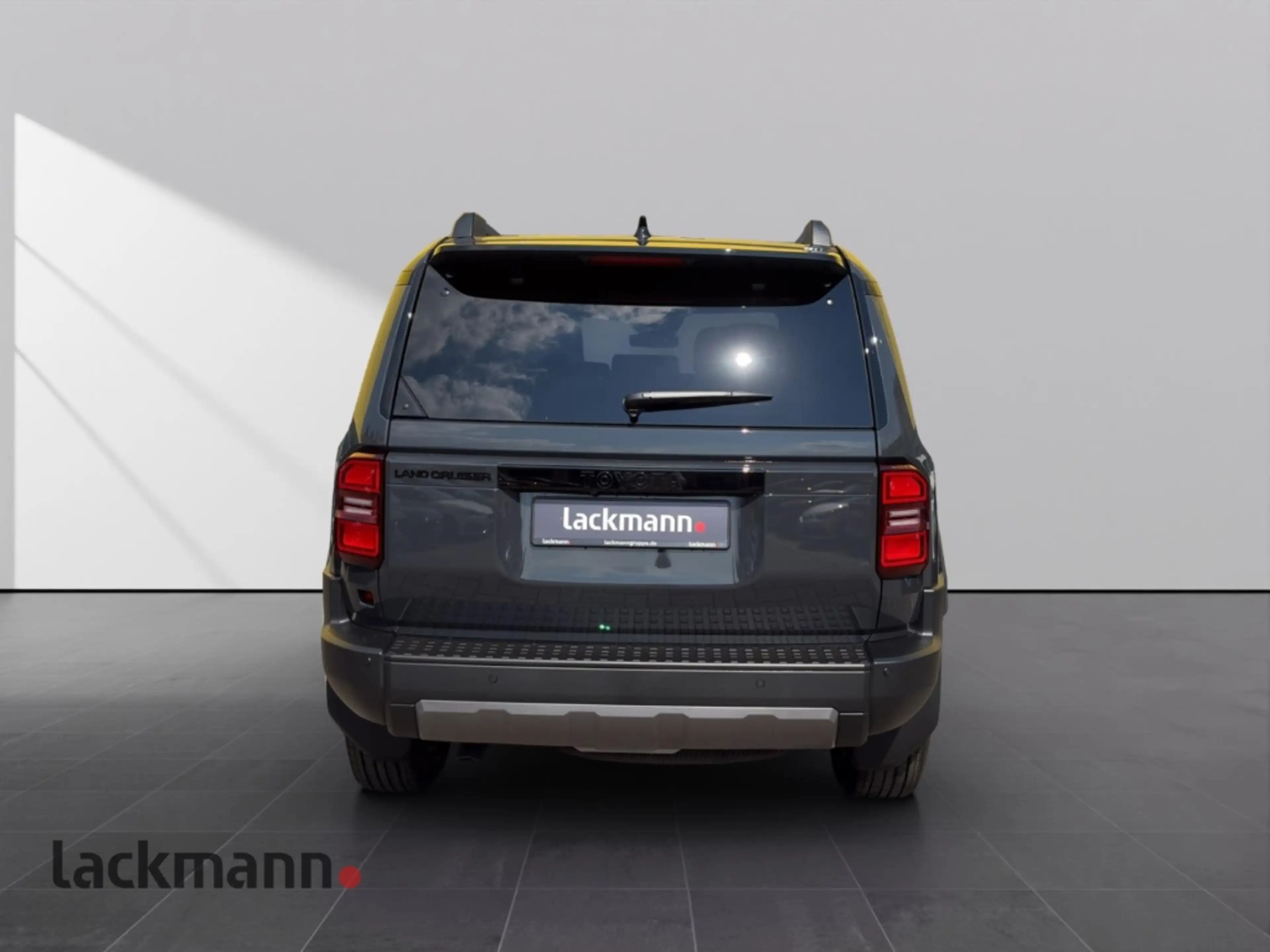 Toyota Land Cruiser 2,8 D-4D Mild Hybrid, Lounge *Pano* — photo 5