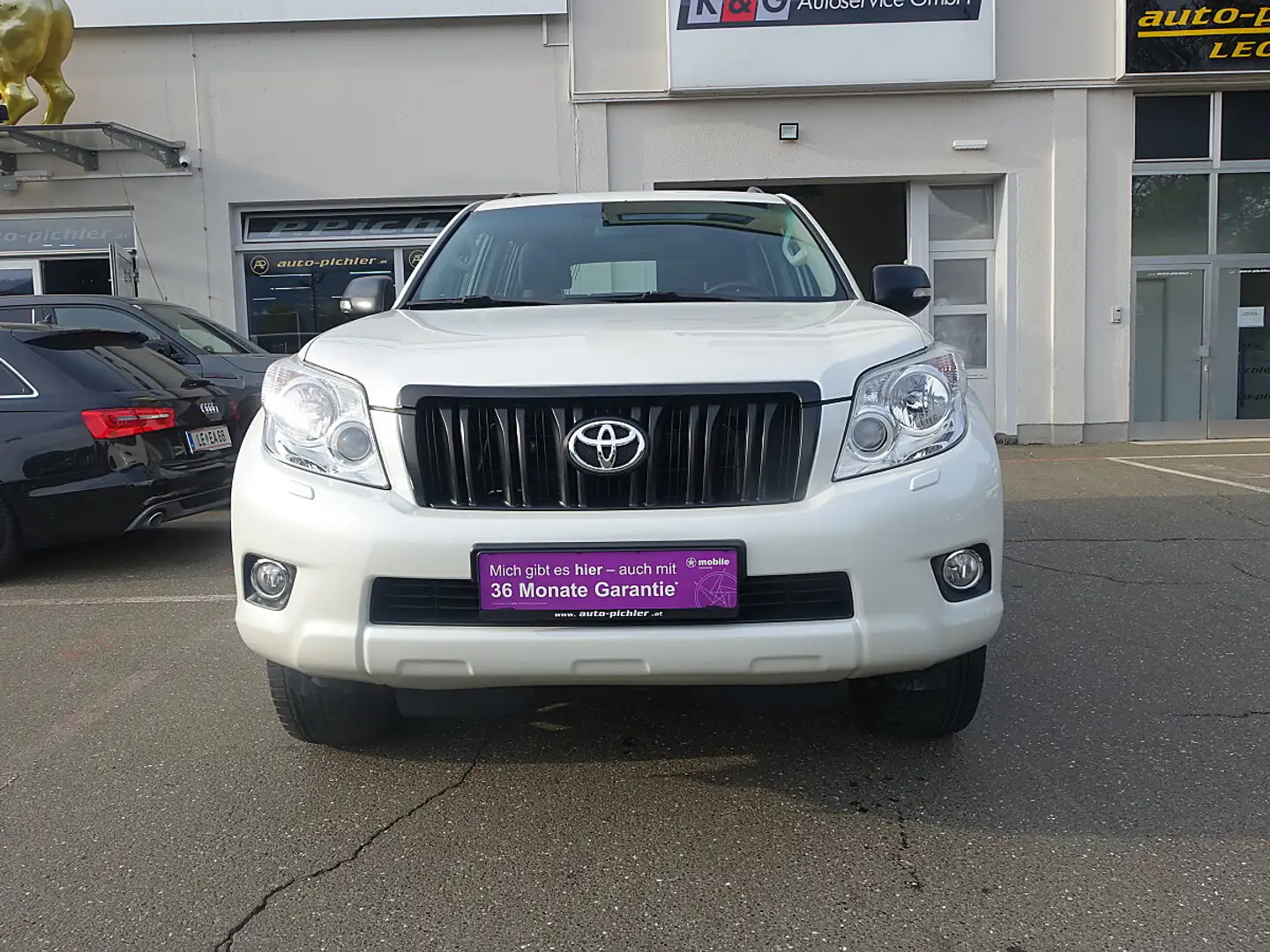 Toyota Land Cruiser Landcruiser 300 3,0 D-4D 175 City Weiß - 2