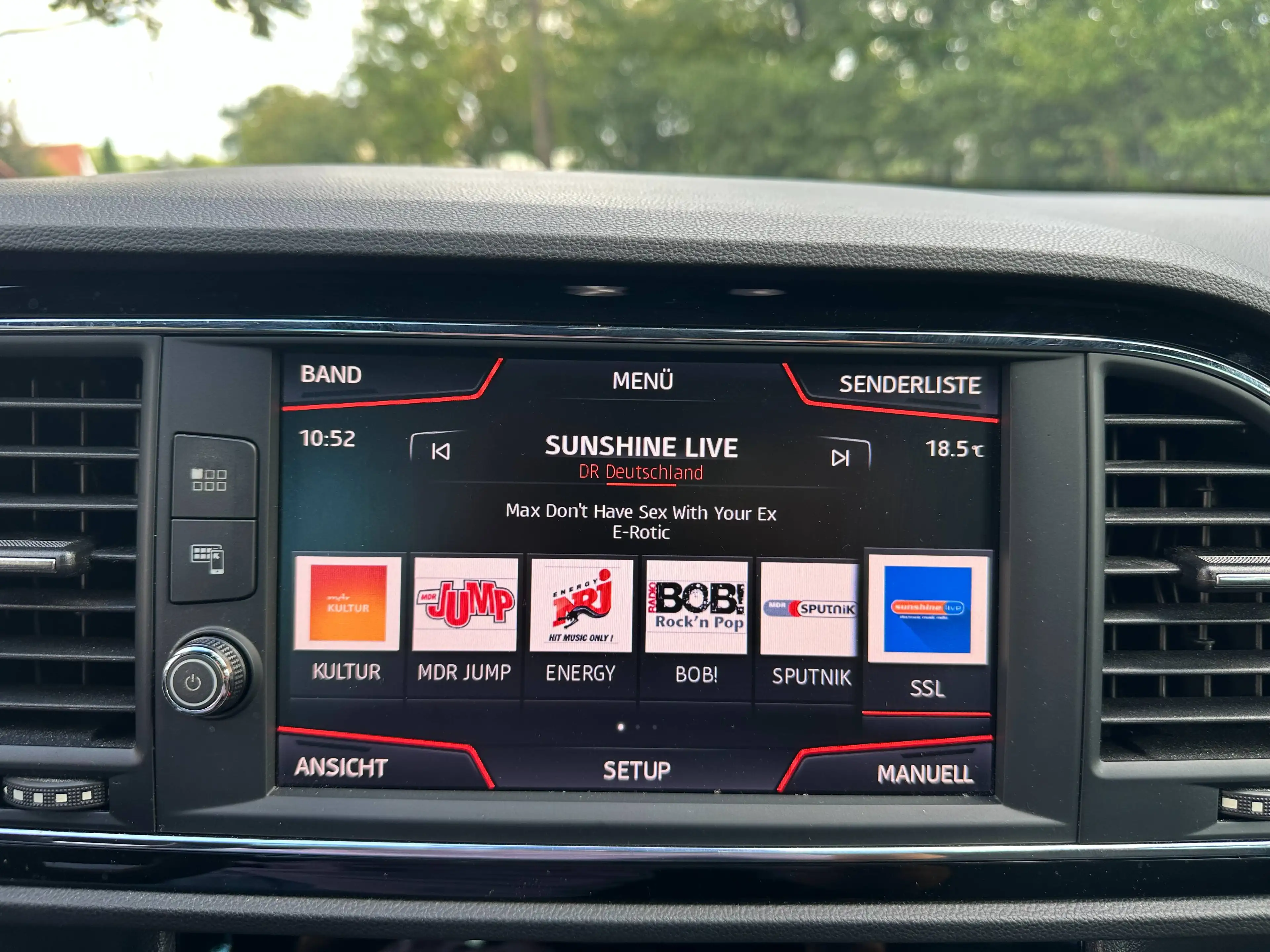 SEAT Leon FR 1.Hand Automatik LED Pano SHZ CARPLAY — photo 26