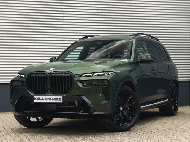 BMW X7 xDrive40i M-Sport Pro - 7-Zits - Individual "Malac