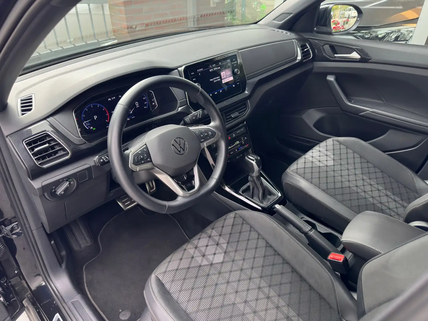 Volkswagen T-Cross 1.0 TSI R-Line Business Schwarz - 2
