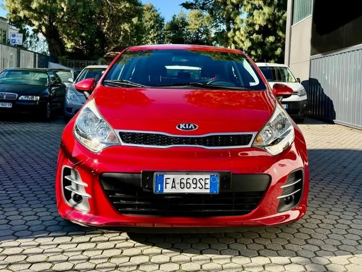Kia Rio Kia Rio III 5p 1.1 crdi Active E6 Neopatentati Rood - 1