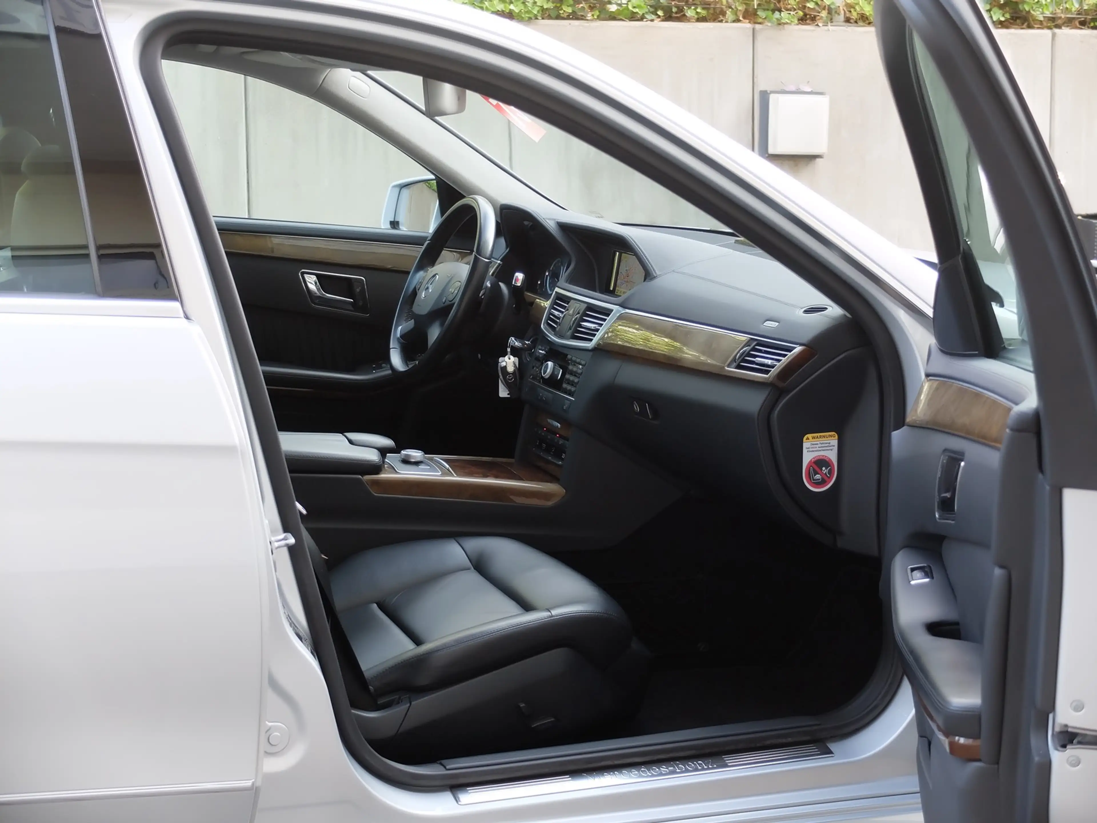 Mercedes-Benz E 350 Automatik Mercedes Scheckheft — photo 15
