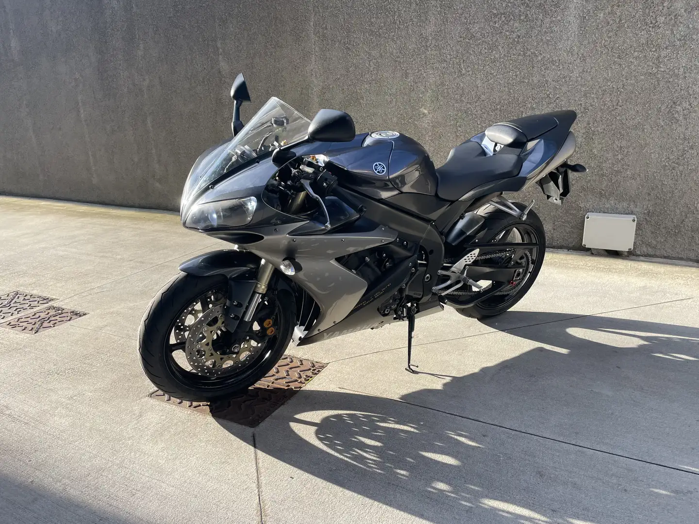 Yamaha YZF-R1 first edition Gri - 2