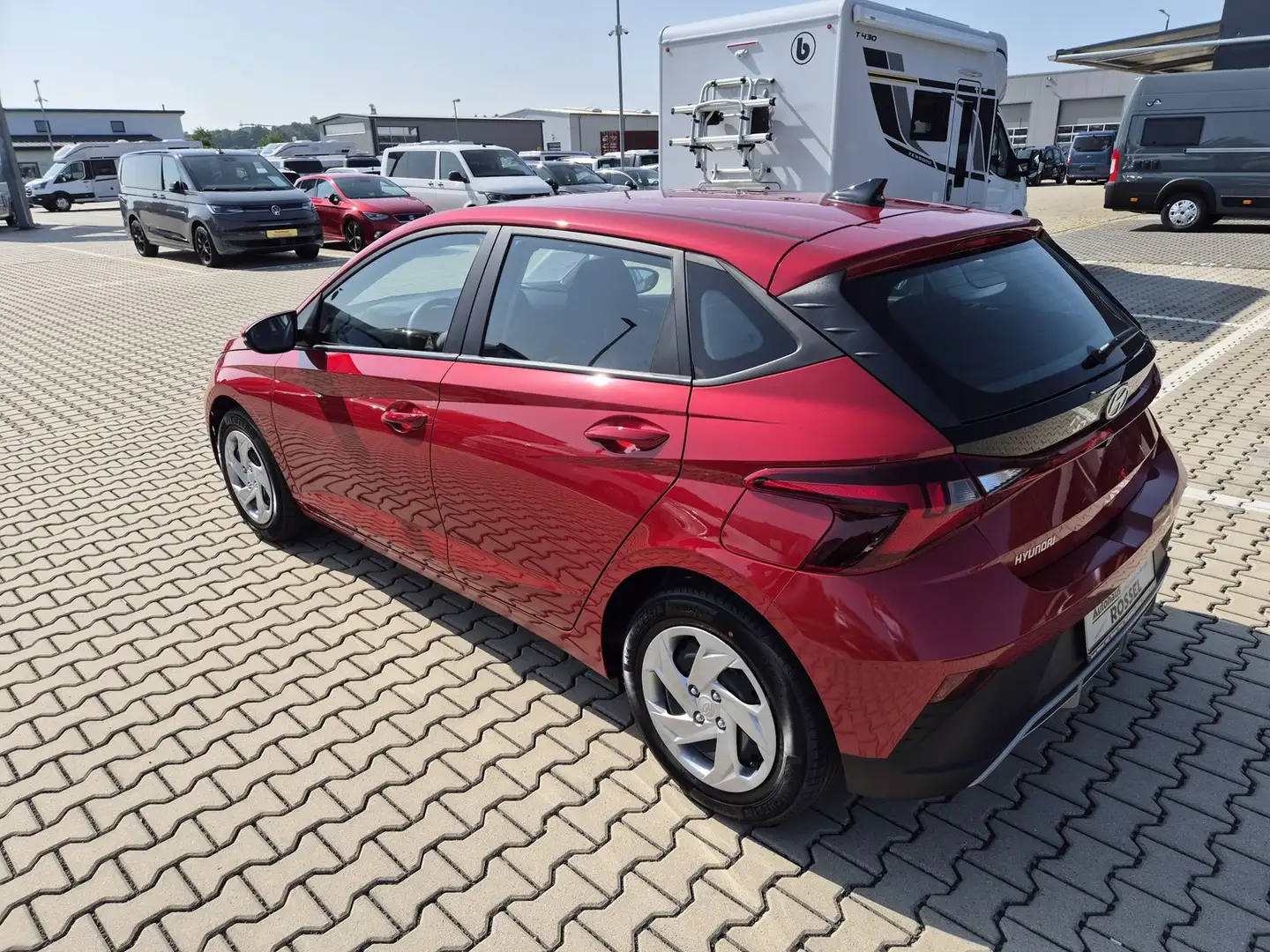 Hyundai i20 1.2 Comfort Edition Klima PDC RFK Rood - 2