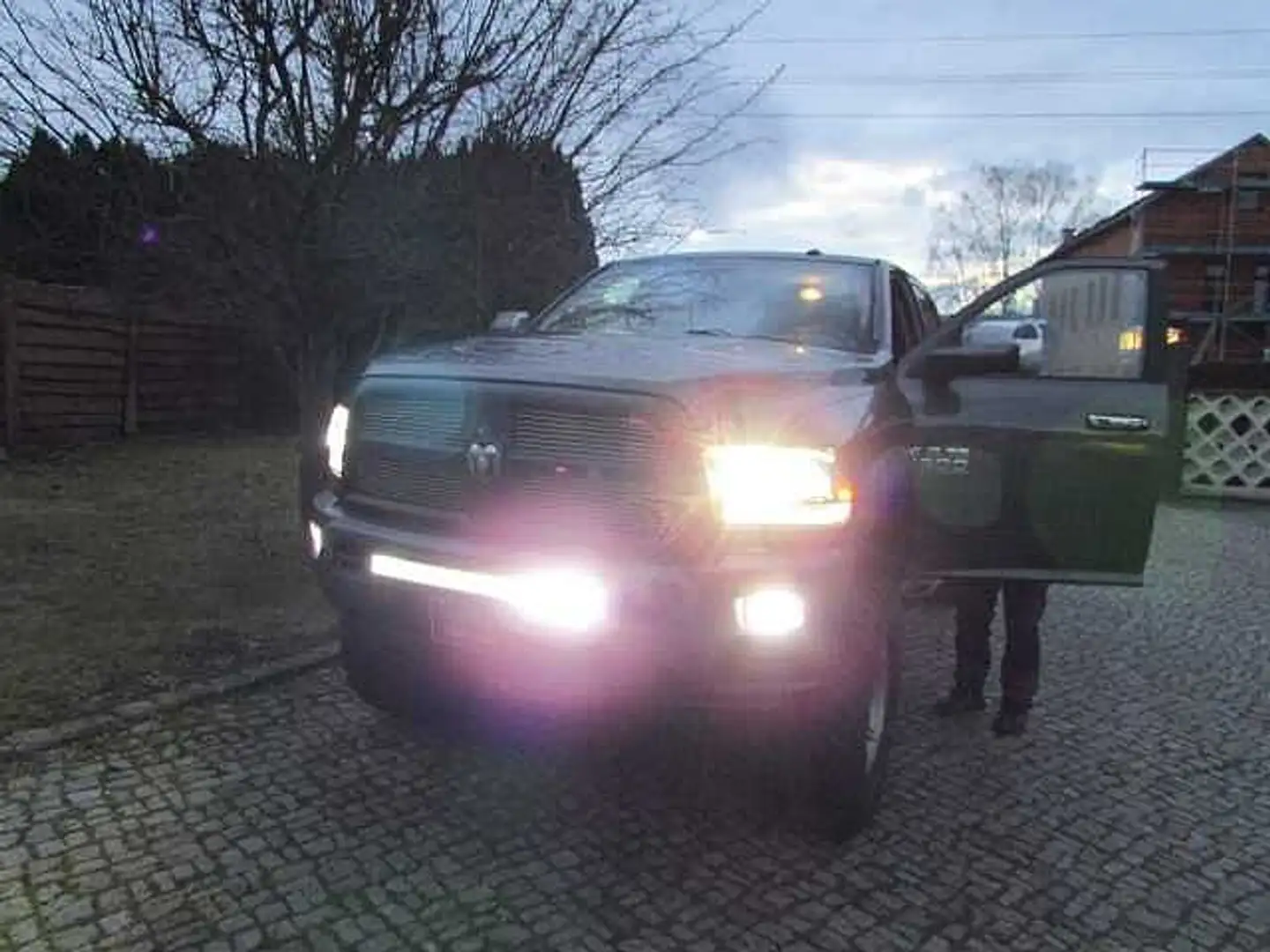 Dodge RAM 2500  6,7 Turbo Diesel Short Box SLT Limited Style Gris - 1