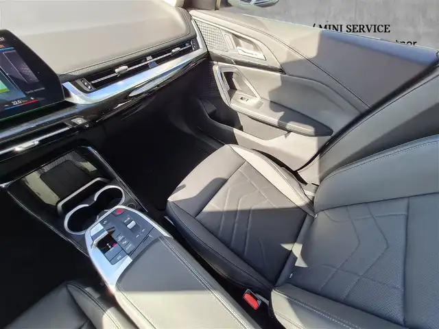 BMW X1 view 11