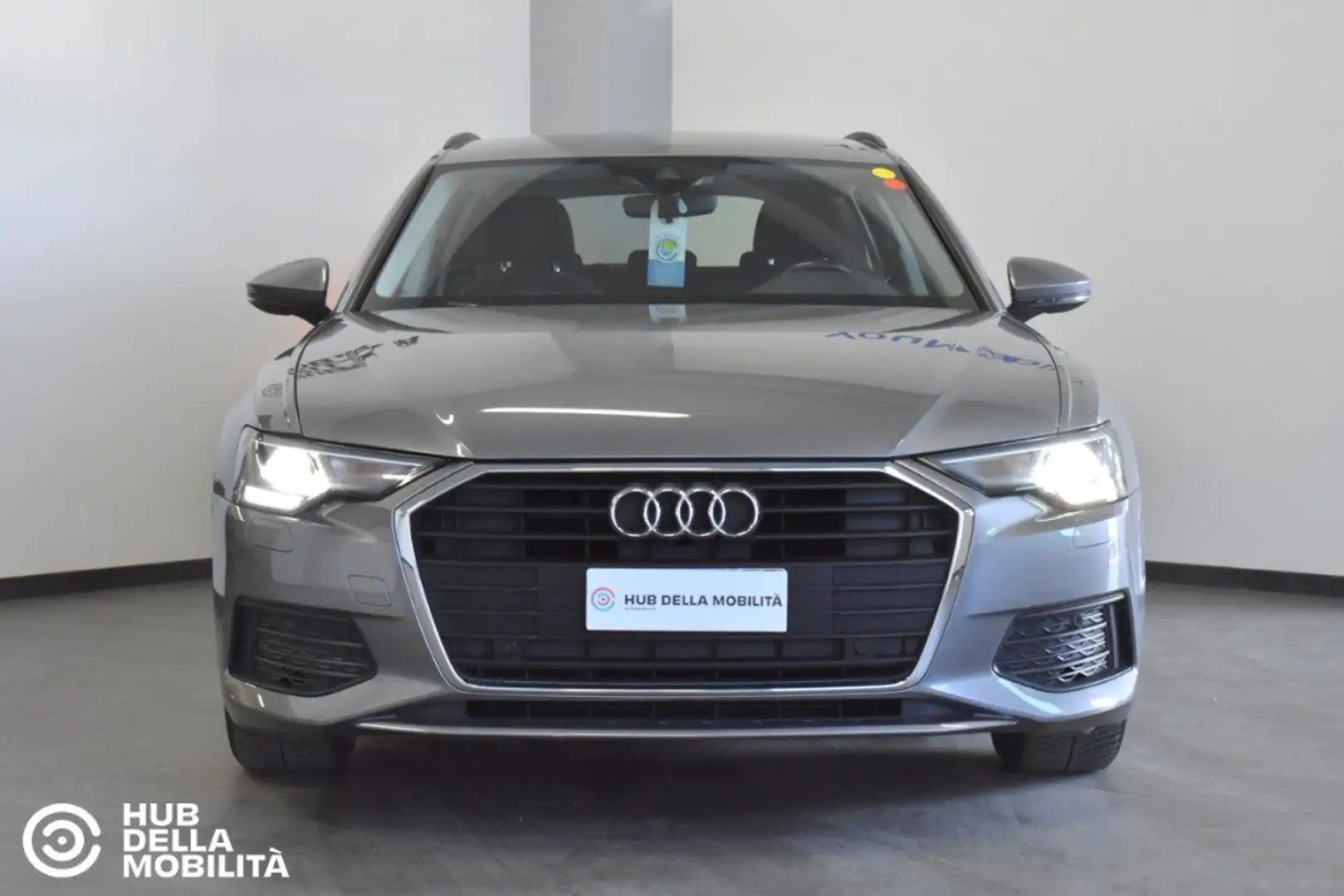 Audi A6 Avant 40 2.0 TDI S tronic Business Grijs - 1