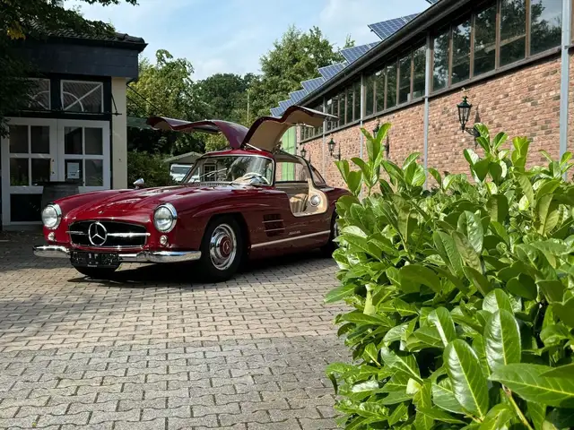 Mercedes-Benz 300 SL Coupe Flügeltürer... gute History...