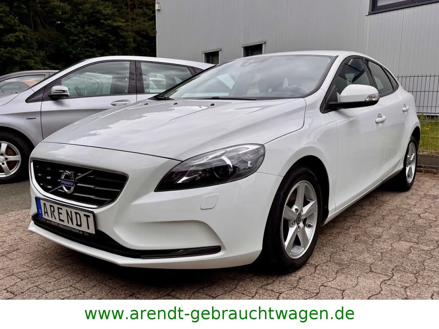 Volvo V40 You! *Bi-Xenon/PDC/Dig.Cockpit* Weiß - 1