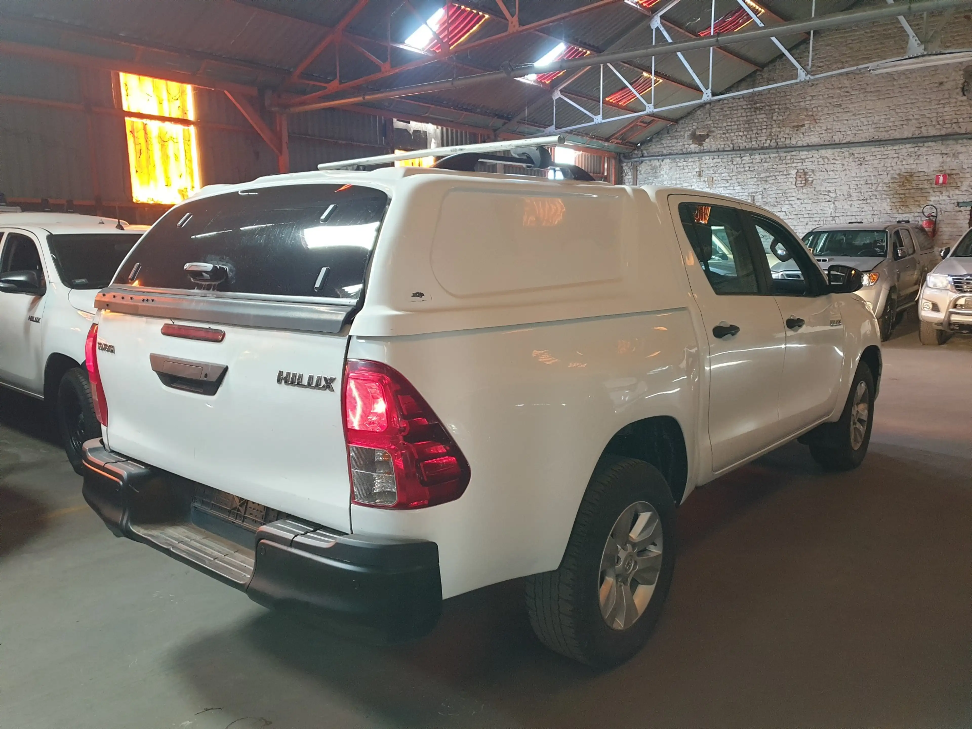 Toyota Hilux 2.4 D-4D 4WD Active — photo 3