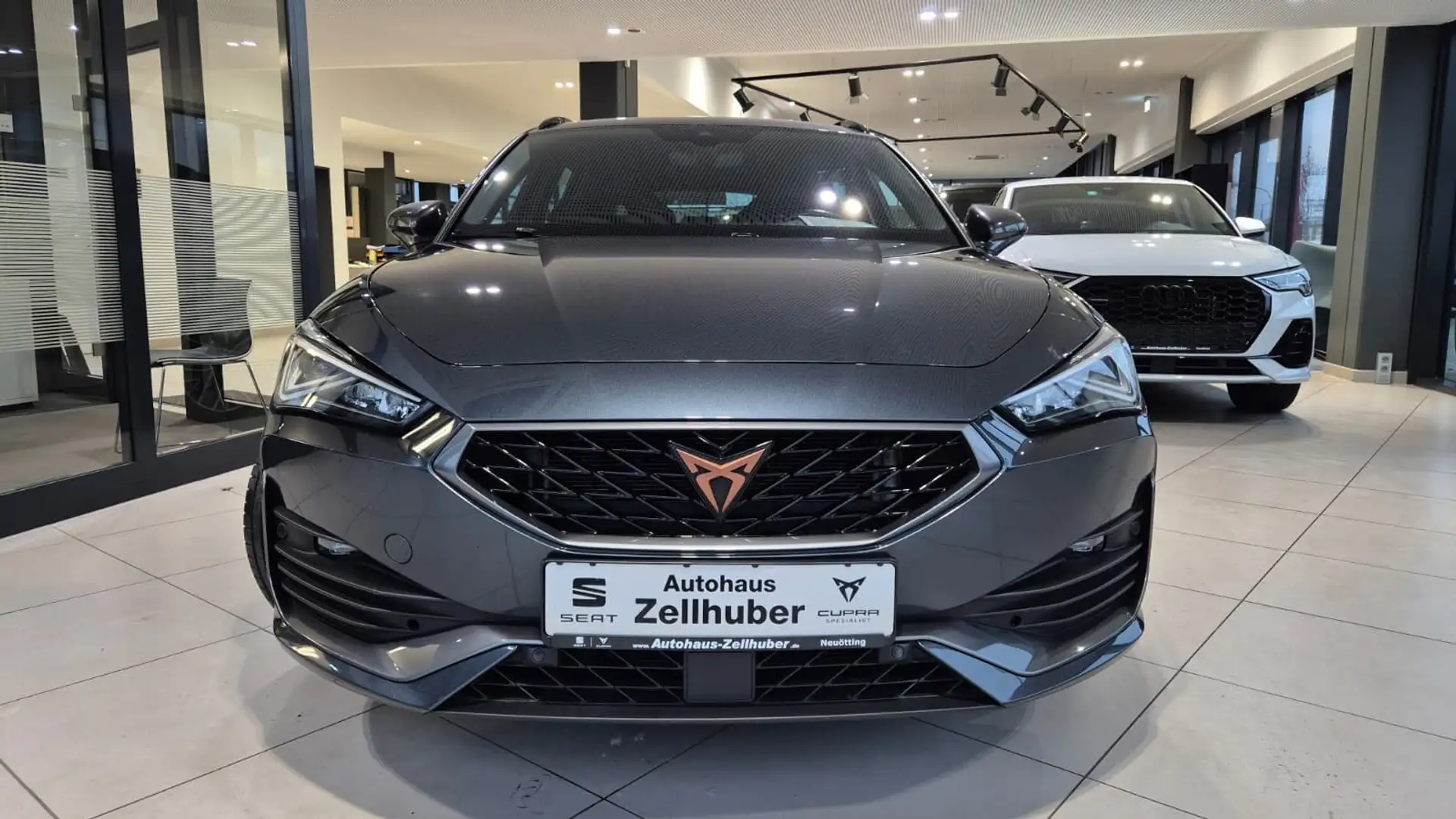 CUPRA Leon ST 1.4 eHyb VZ *AHK*ACC*el.Heck* Grau - 2