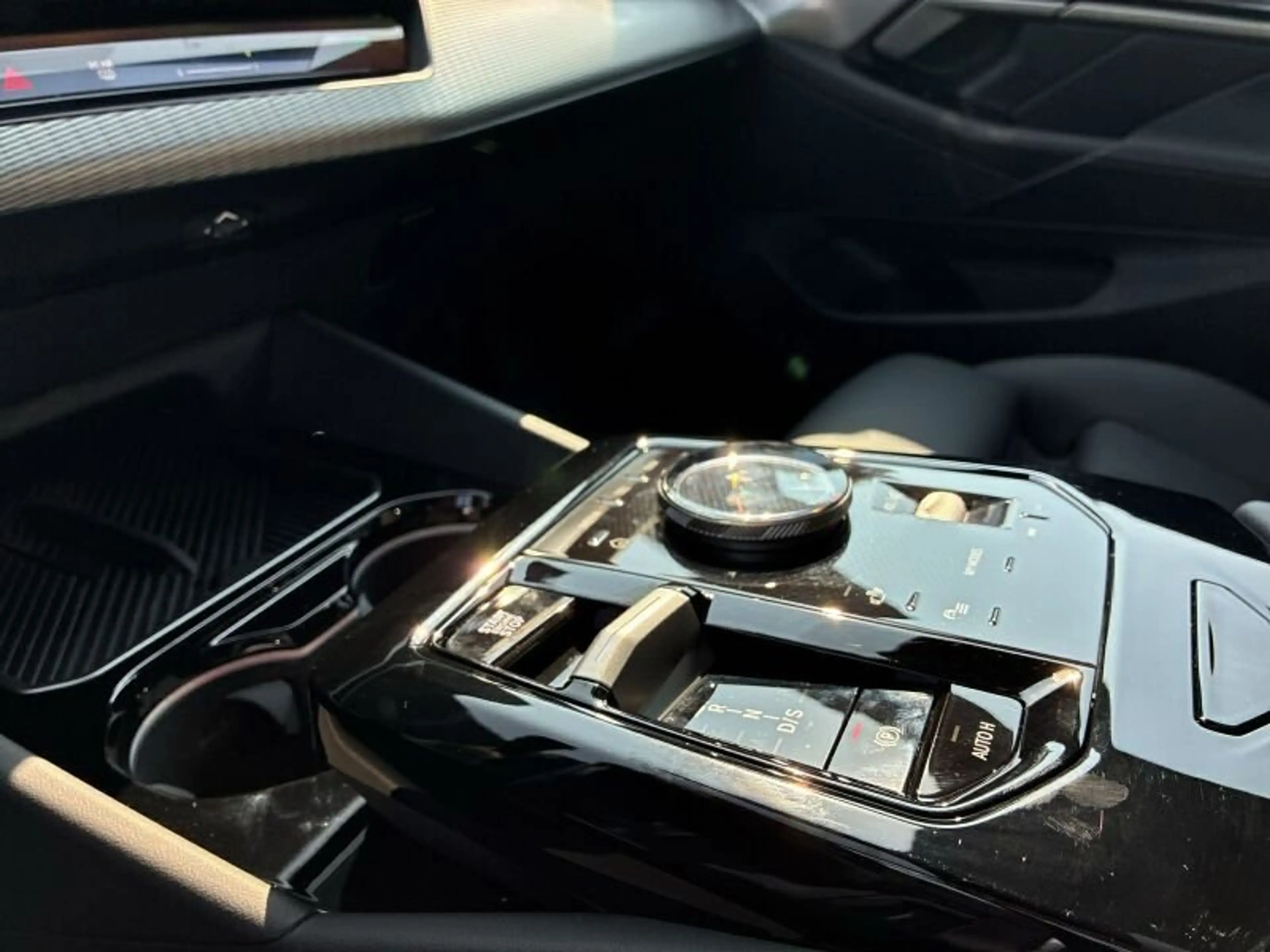 BMW 550 e xDrive Touring M Sportpaket *PGSD.AHK.ACC* — photo 15