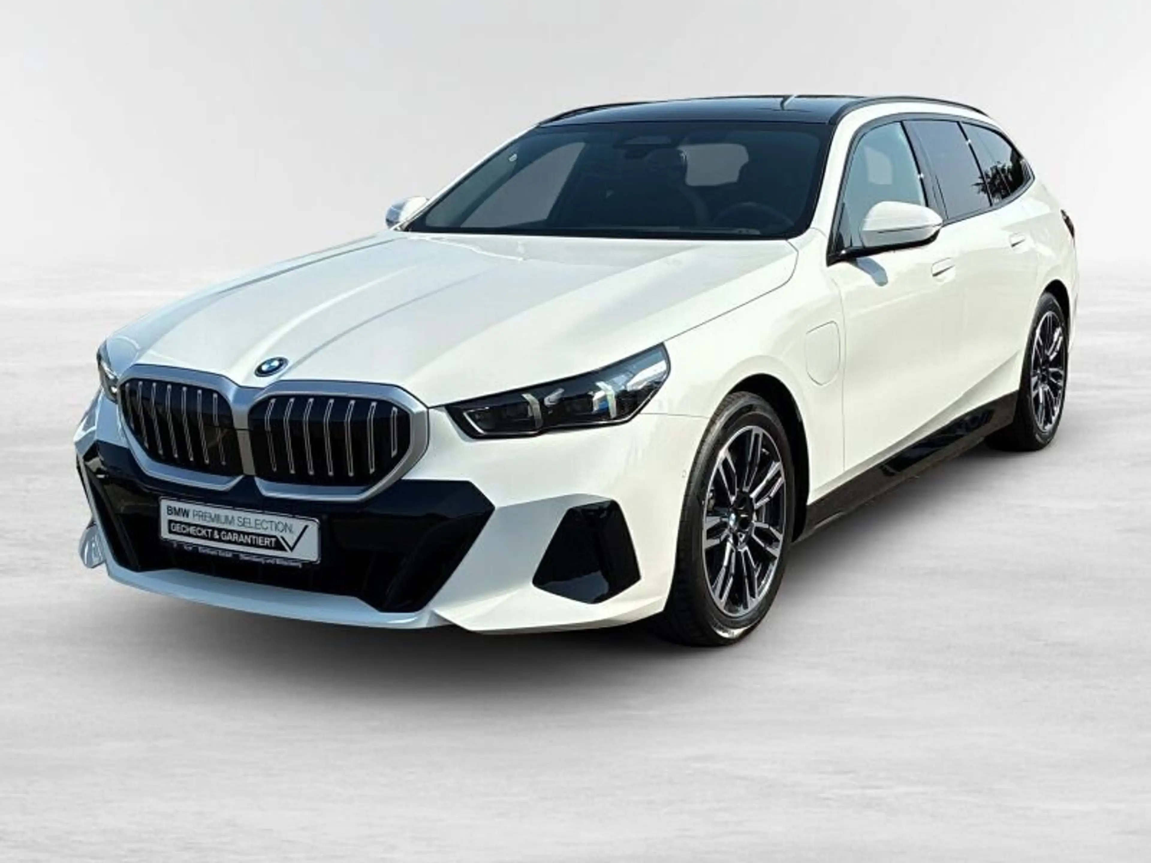 BMW 550 e xDrive Touring M Sportpaket *PGSD.AHK.ACC* — photo 2