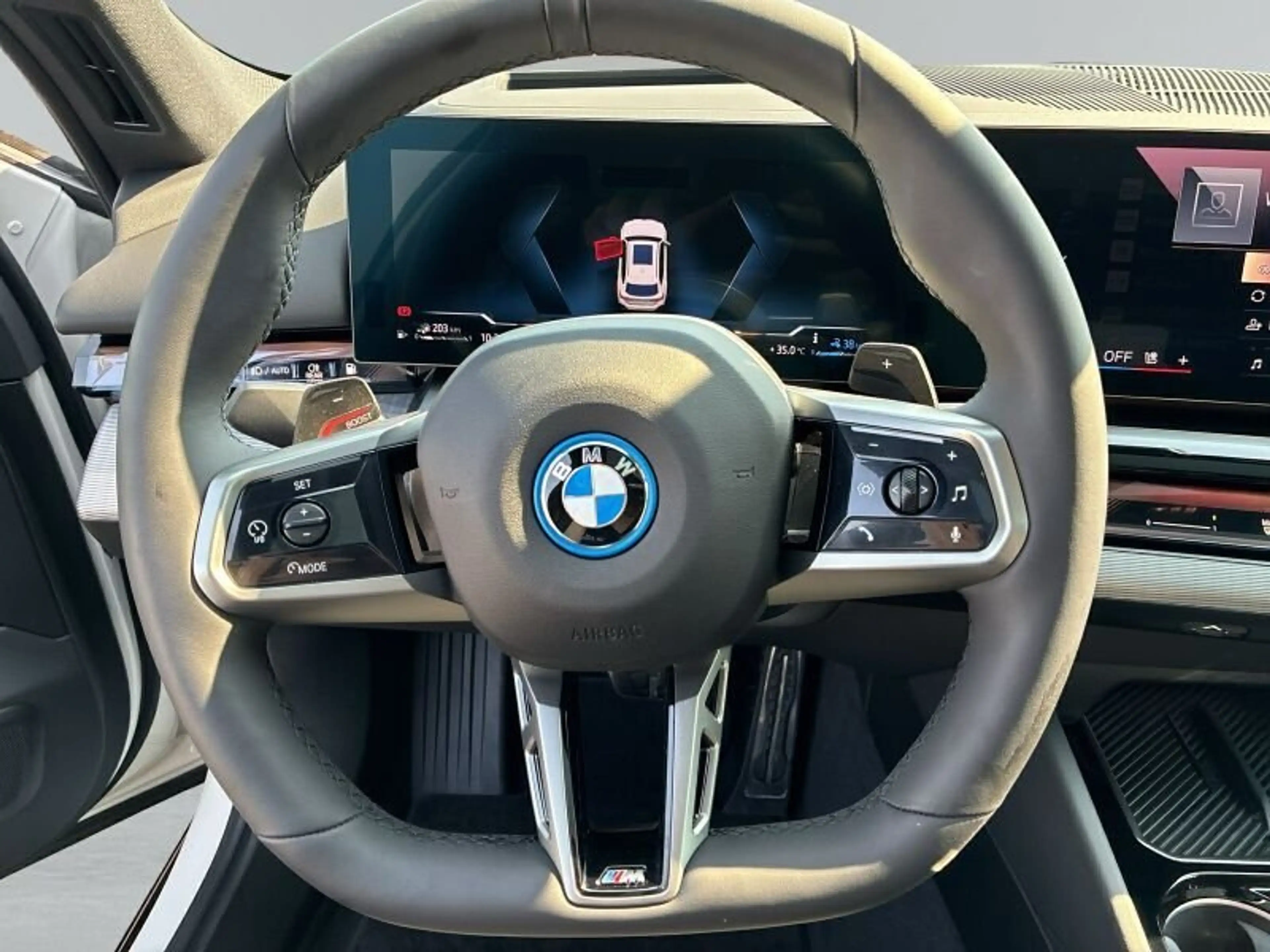 BMW 550 e xDrive Touring M Sportpaket *PGSD.AHK.ACC* — photo 13