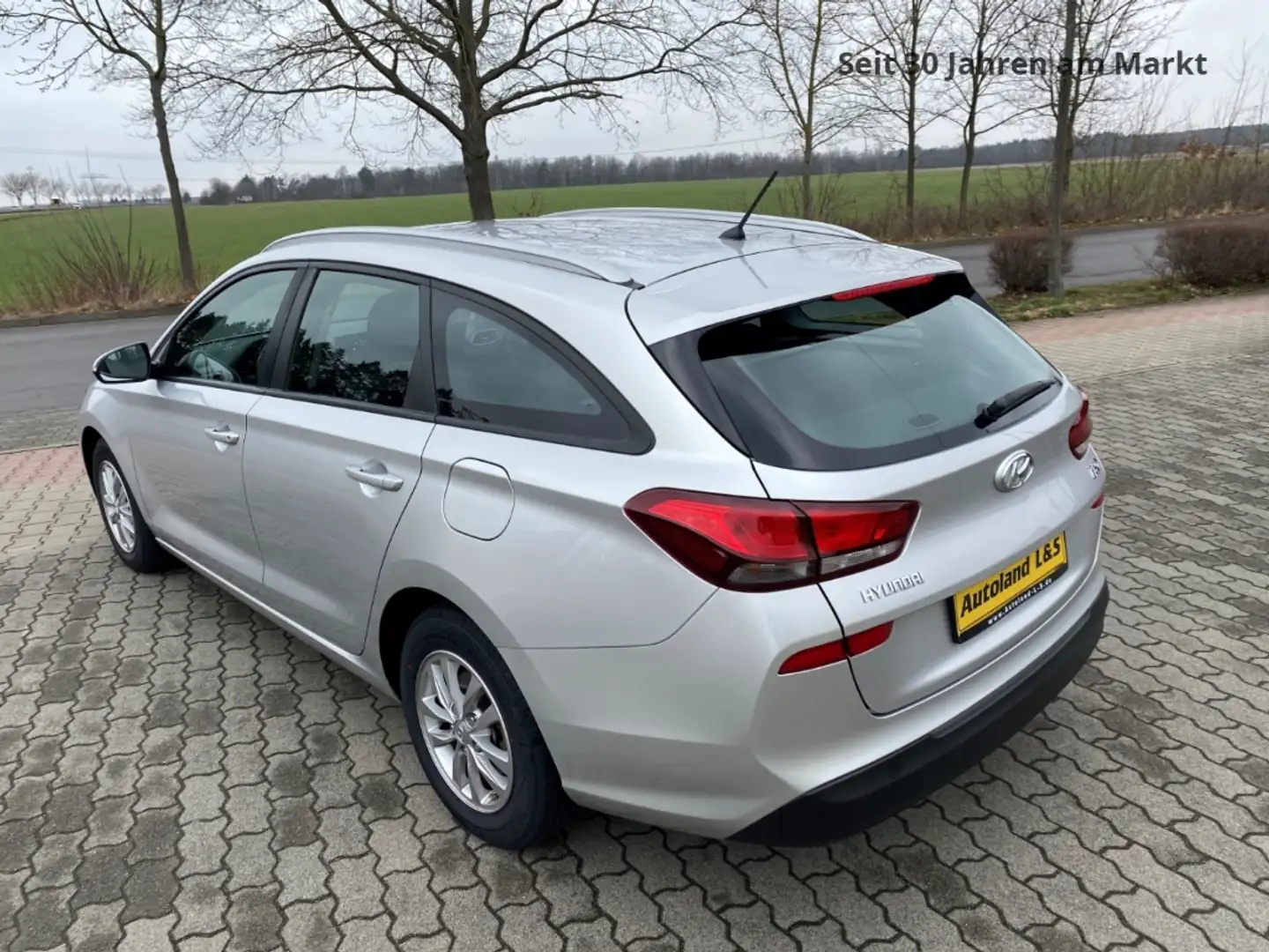 Hyundai i30 CW Style 1.0 T-GDI, SH,PDC,Alus,WKR,Scheckheft, Argento - 2